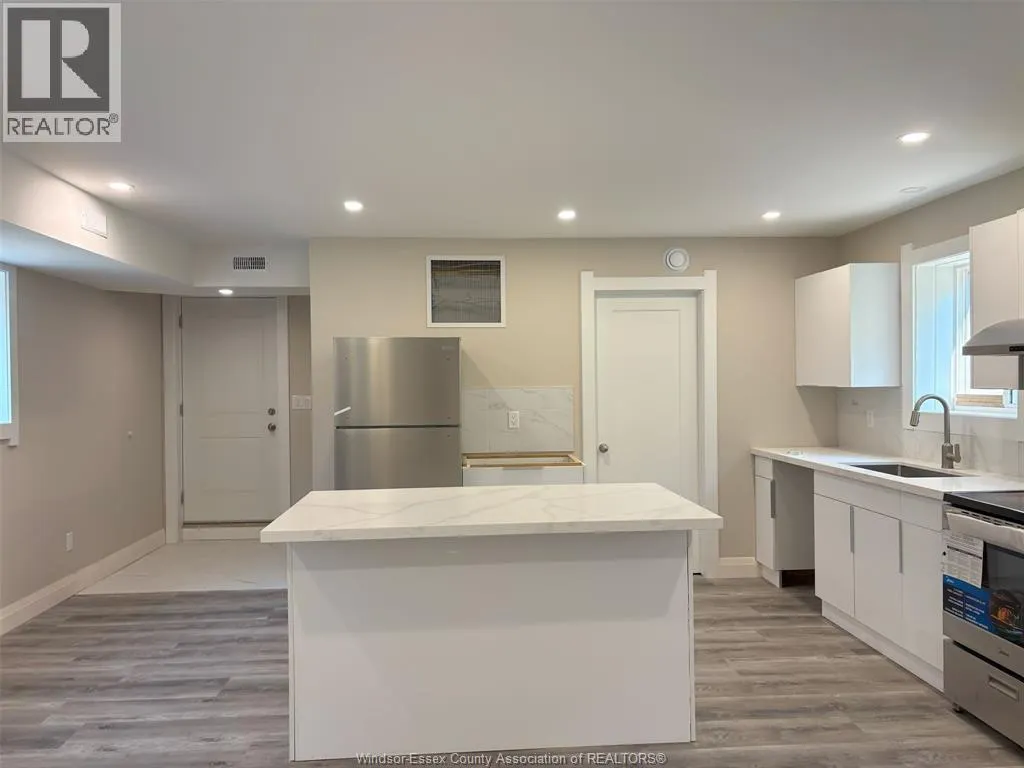 912 HALL AVENUE Unit# B