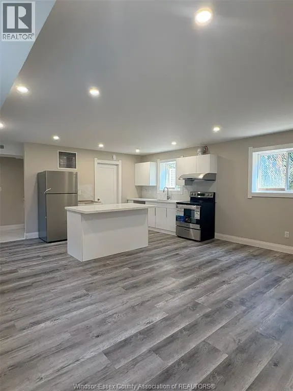 912 HALL AVENUE Unit# B