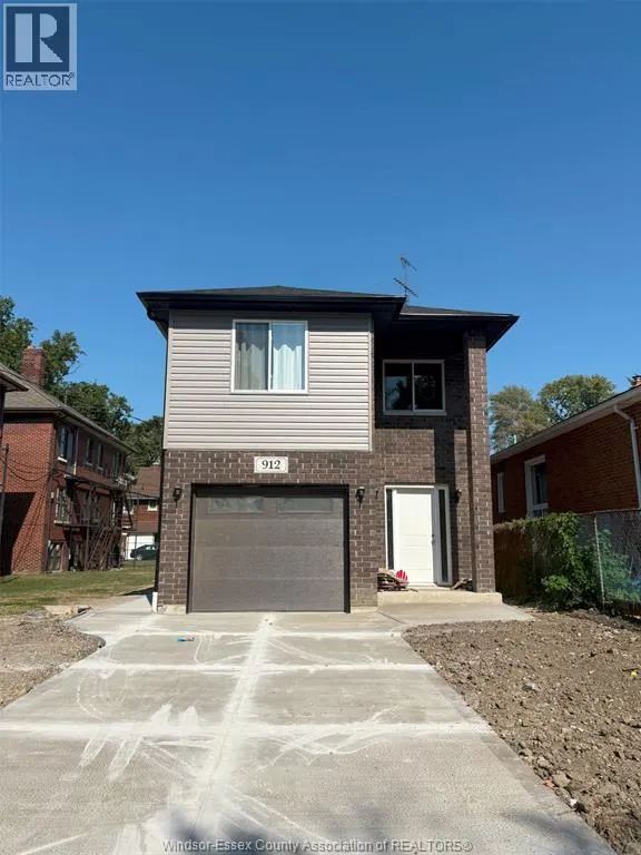 912 HALL AVENUE Unit# B