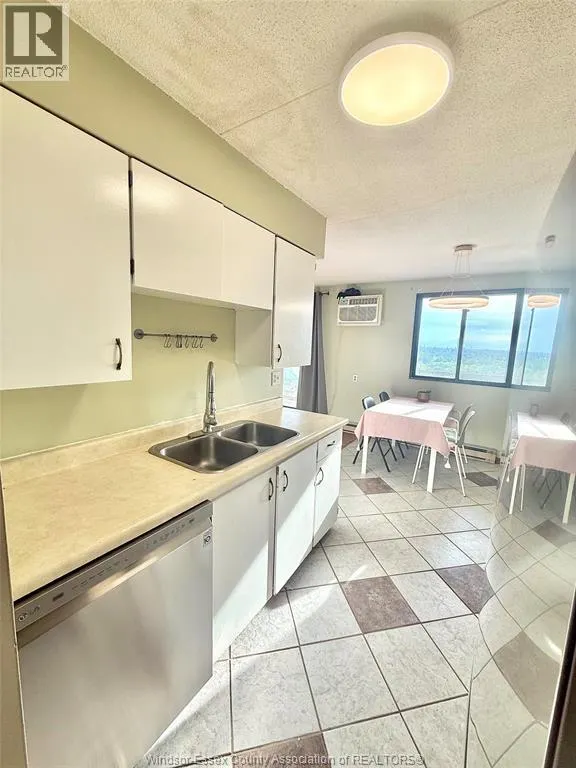 150 PARK Unit# 2016