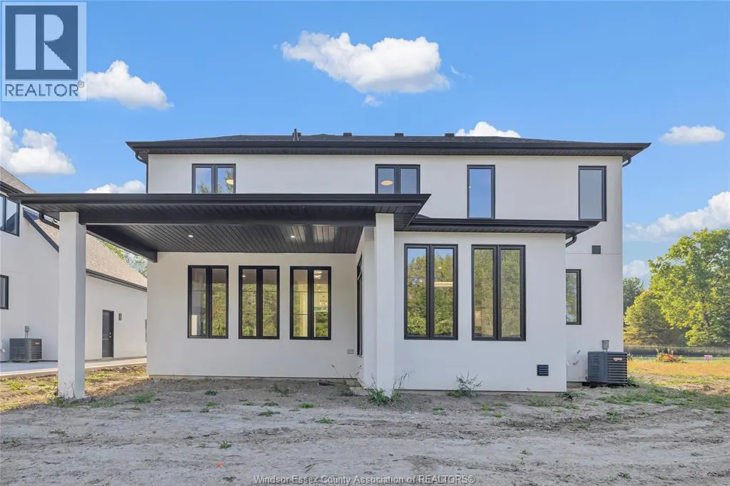 2512 MAYFAIR South