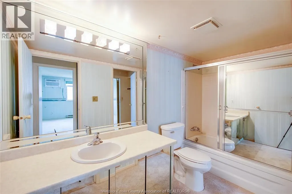 9099 RIVERSIDE DRIVE East Unit# 815-816