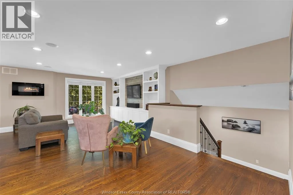235 WOODRIDGE