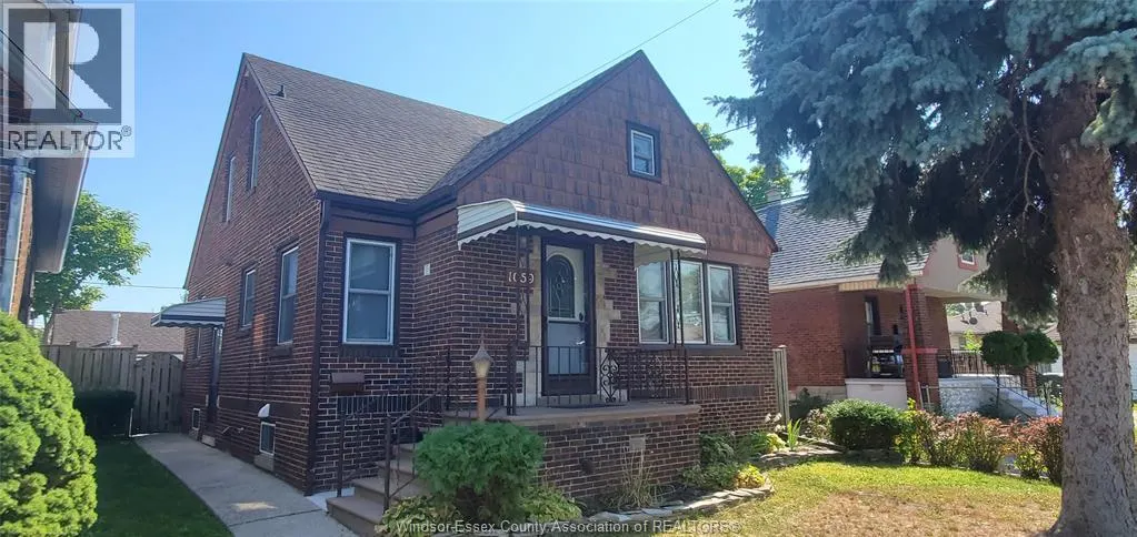 1059 SHEPHERD STREET East