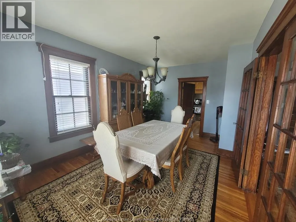 156 GILES BOULEVARD