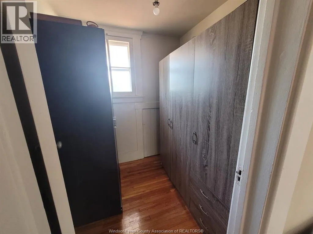 156 GILES BOULEVARD
