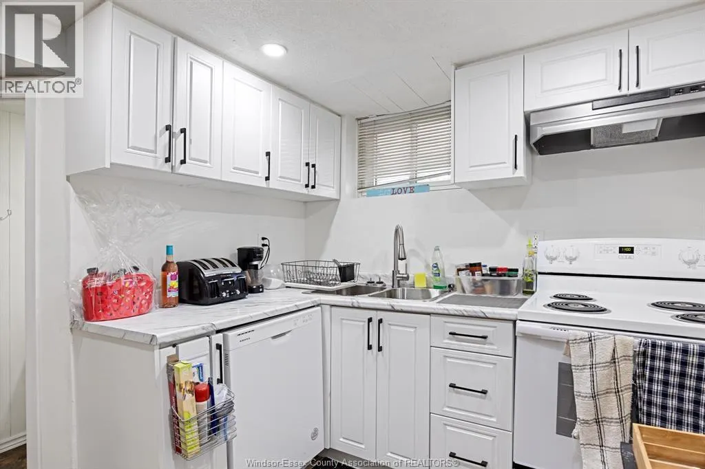 456 Askin AVENUE Unit# Lower #2