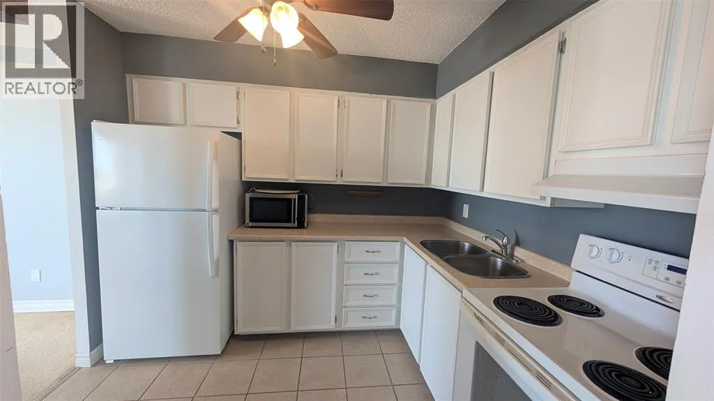 155 FRONT STREET North Unit# 910, #910