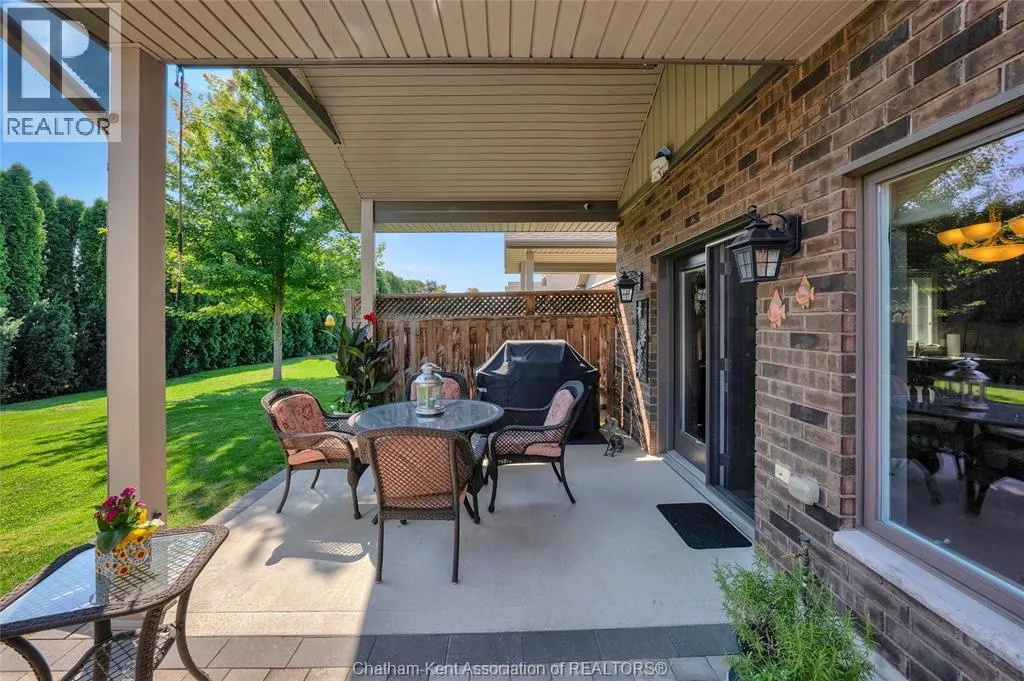 12 Veranda COURT