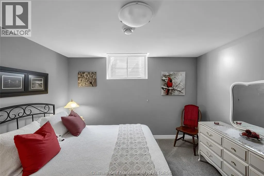 12 Veranda COURT