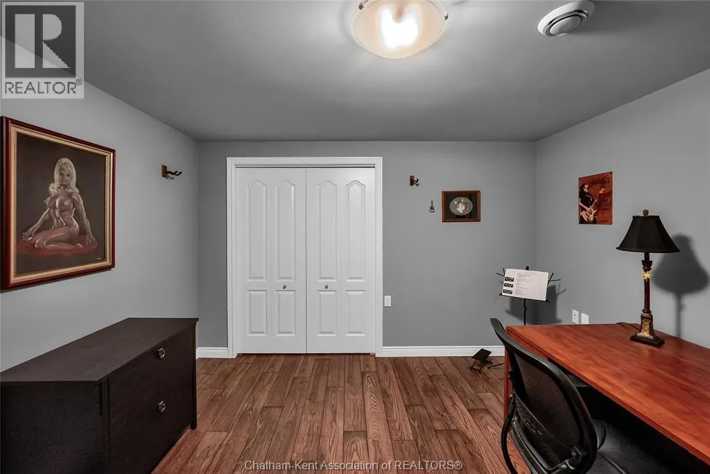12 Veranda COURT
