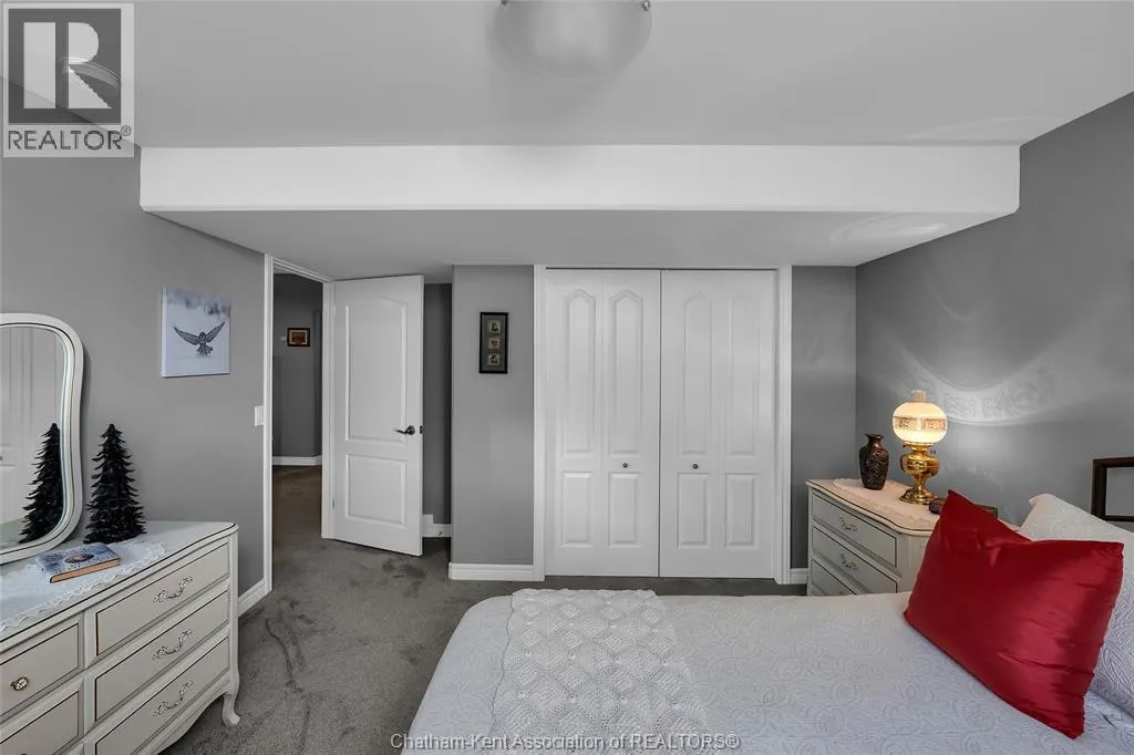 12 Veranda COURT