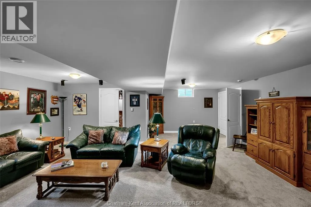12 Veranda COURT