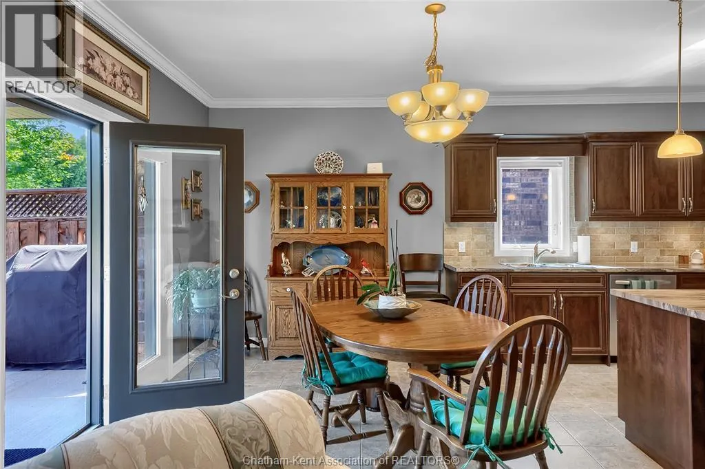 12 Veranda COURT
