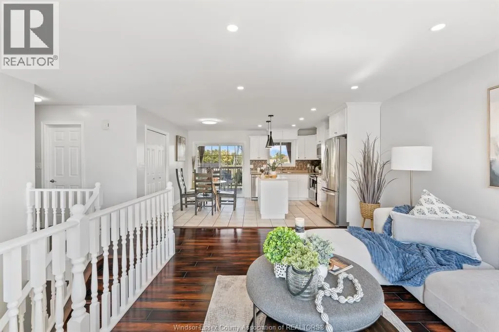 6 Homestead DRIVE