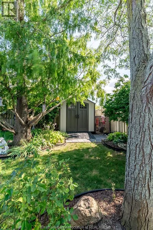 33 Azar AVENUE