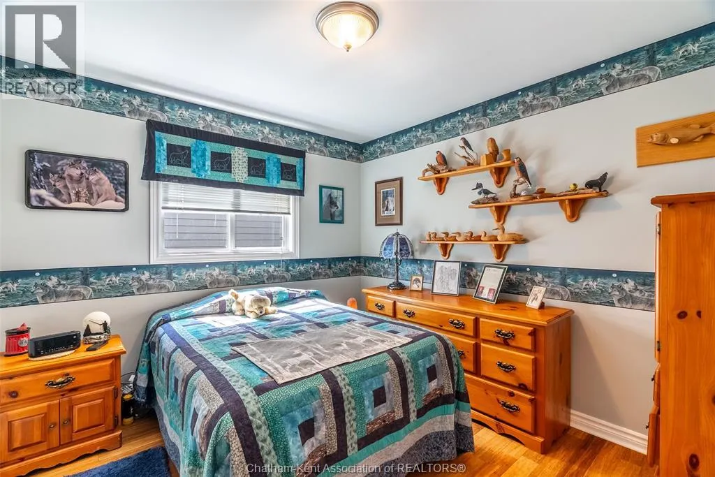 33 Azar AVENUE
