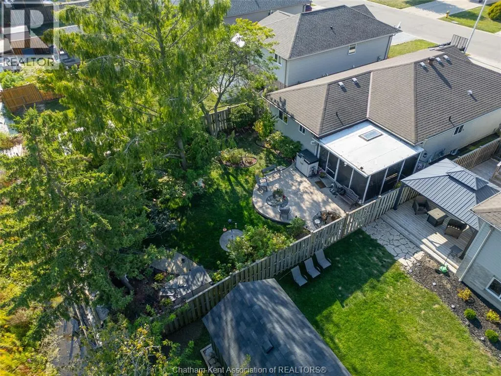 33 Azar AVENUE