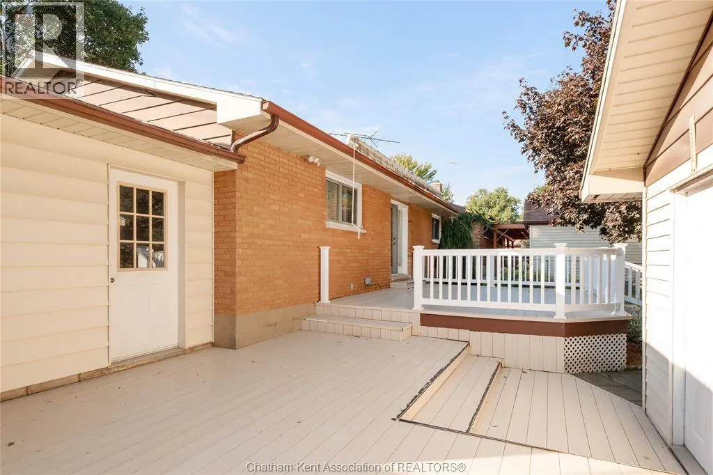 159 Gregory DRIVE West