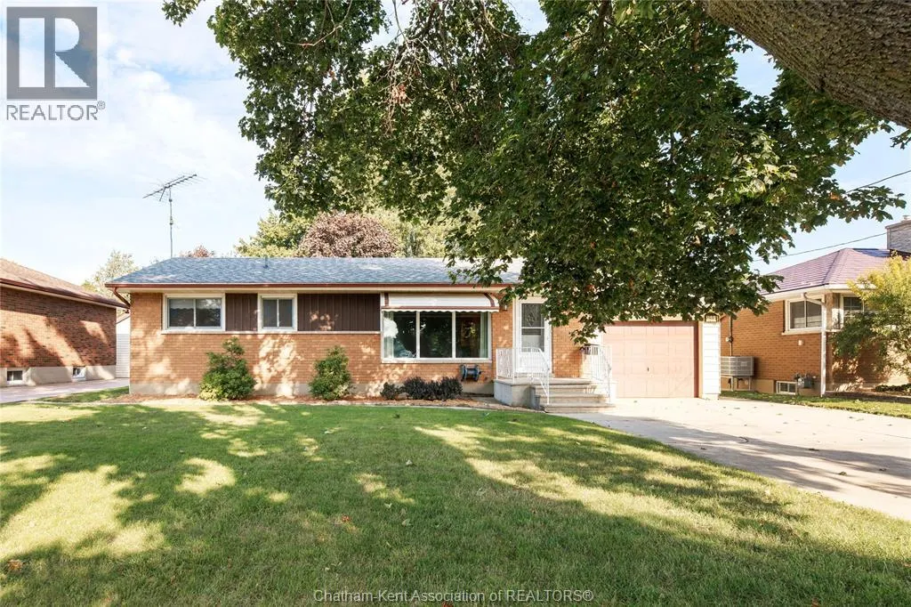 159 Gregory DRIVE West