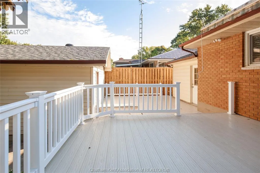 159 Gregory DRIVE West