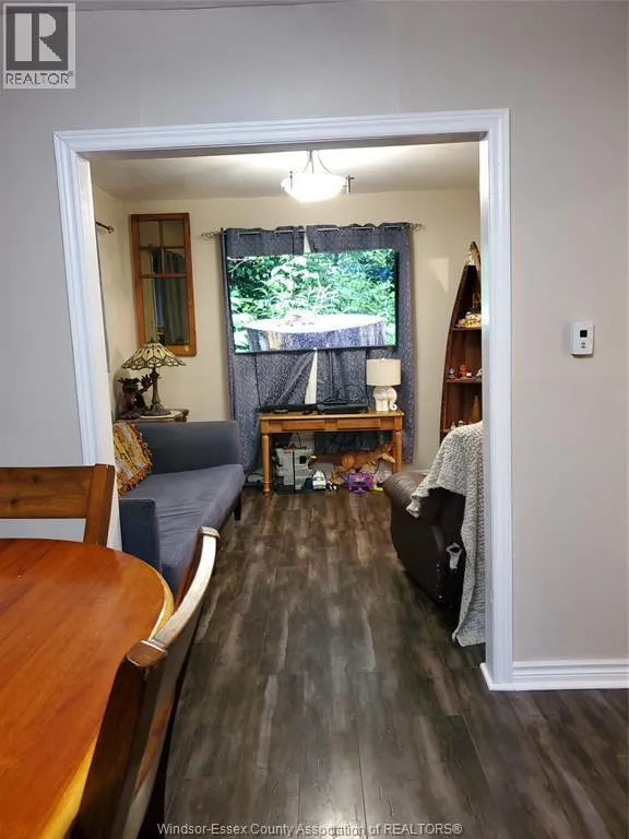 1390 HOWARD AV. ...