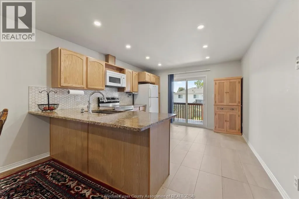 4135 ST. CLAIR
