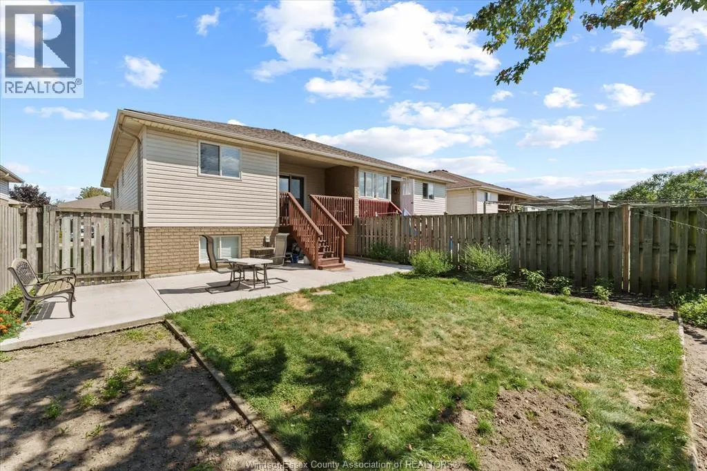 4135 ST. CLAIR