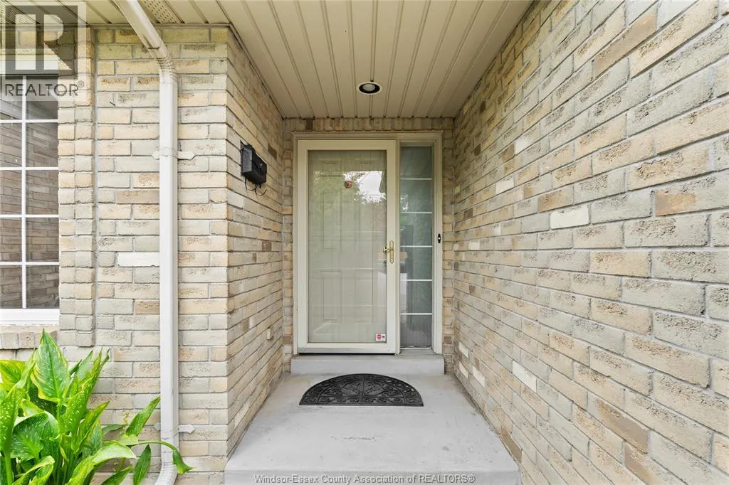 816 VIRGINIA PARK COURT
