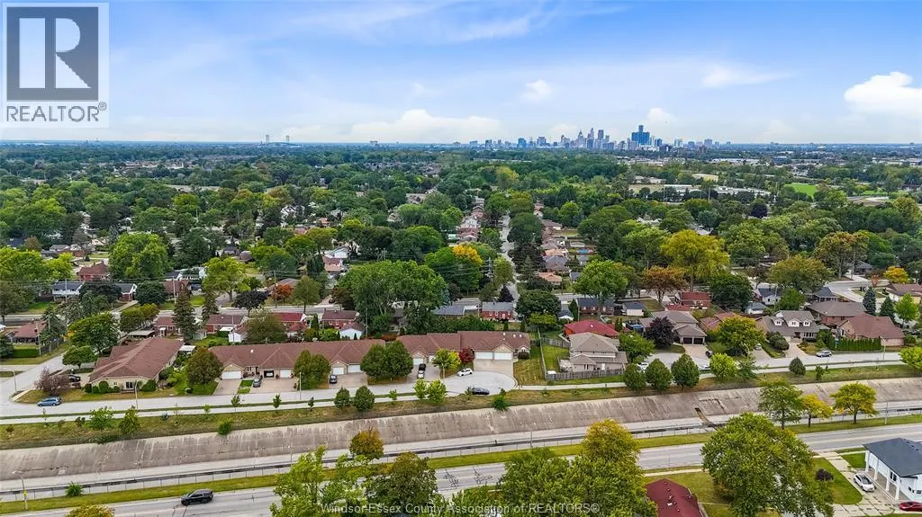 816 VIRGINIA PARK COURT