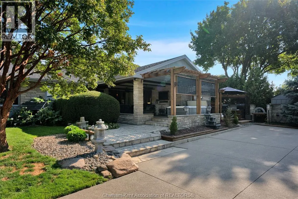 38 Glenwood DRIVE