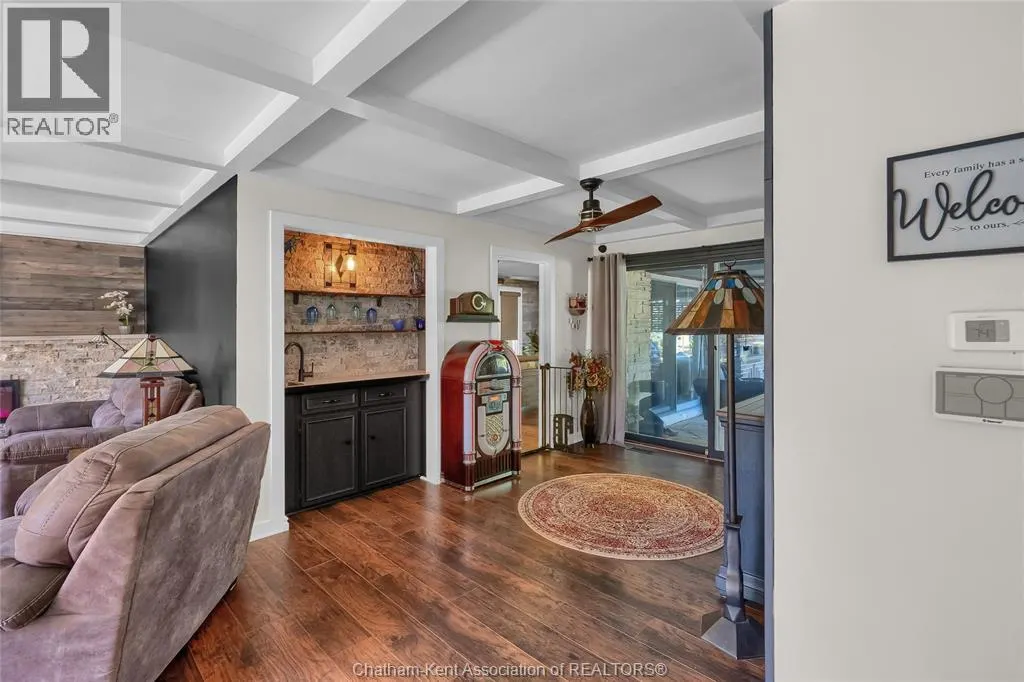 38 Glenwood DRIVE
