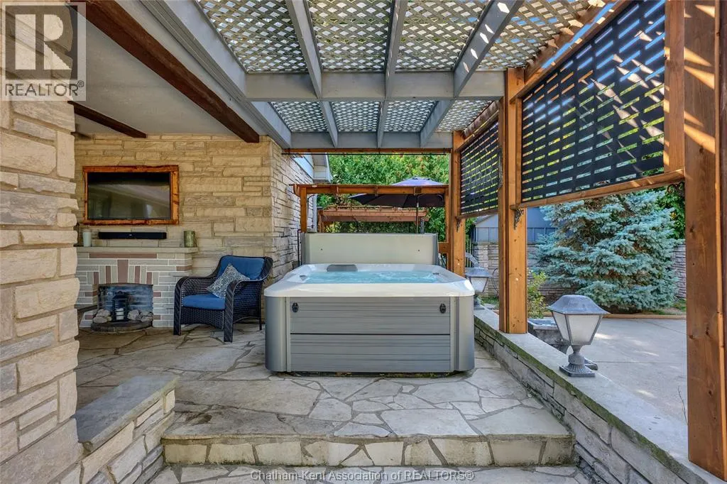 38 Glenwood DRIVE