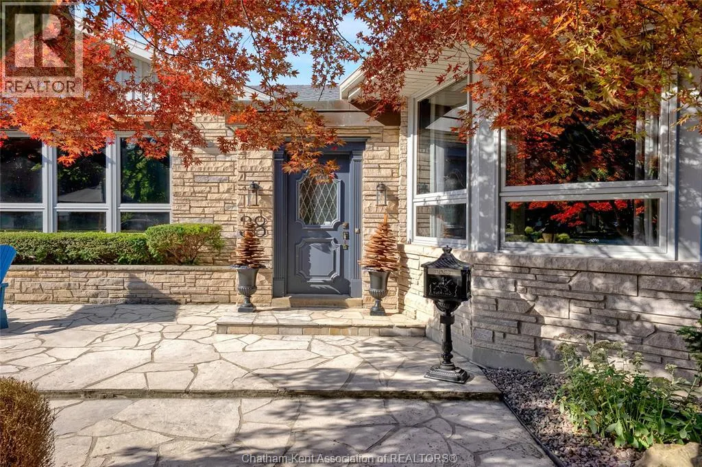 38 Glenwood DRIVE