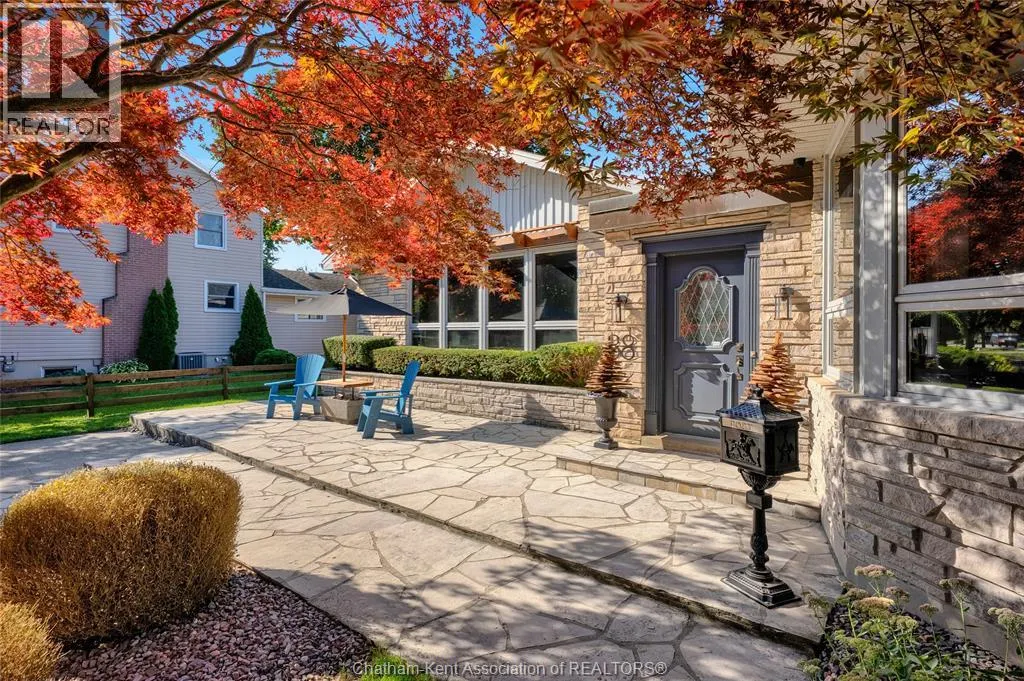 38 Glenwood DRIVE