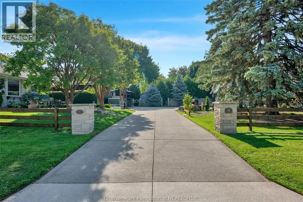 38 Glenwood DRIVE