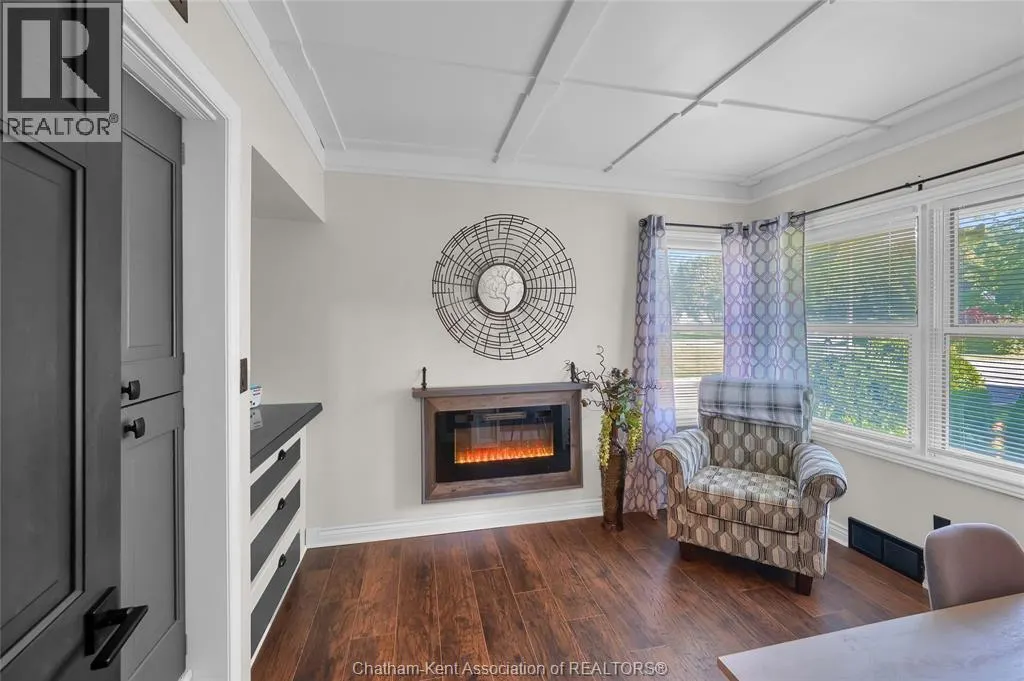 38 Glenwood DRIVE