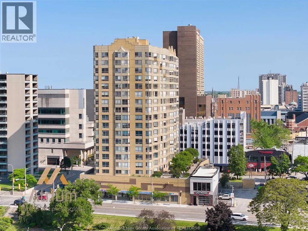 75 RIVERSIDE DRIVE East Unit# 702