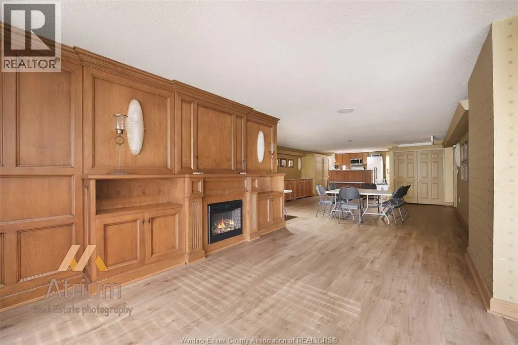 75 RIVERSIDE DRIVE East Unit# 702