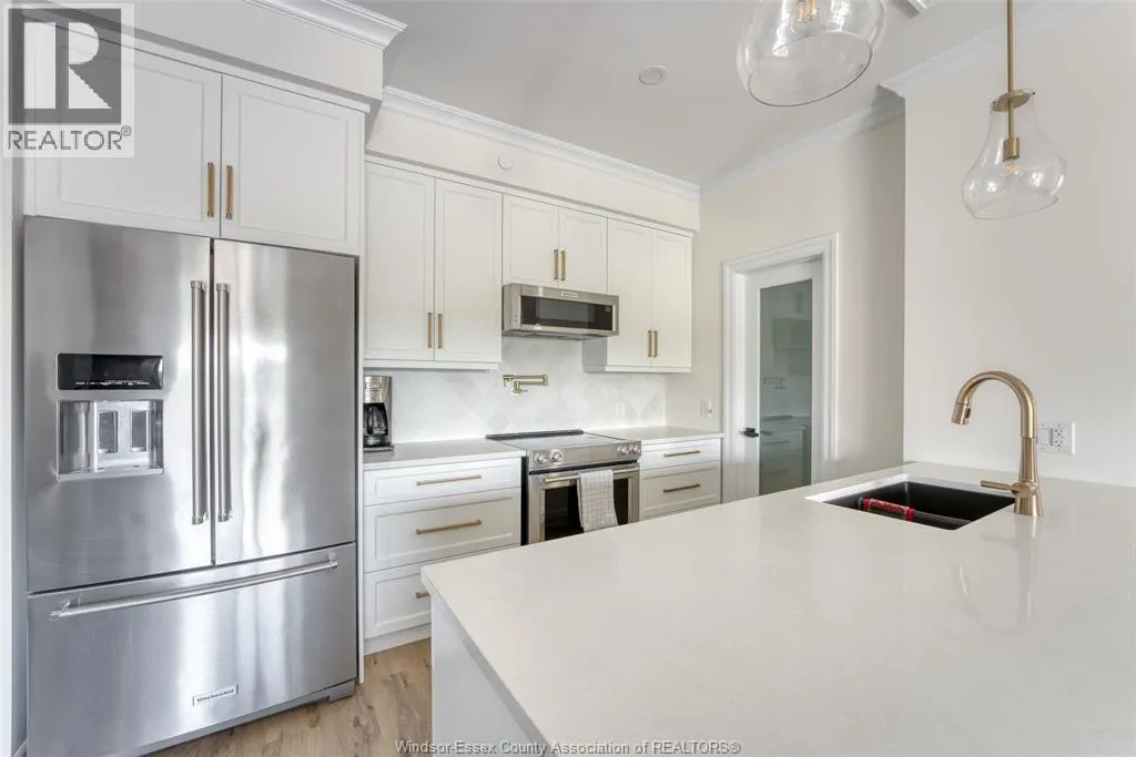 1740 SPRUCEWOOD AVENUE Unit# 403