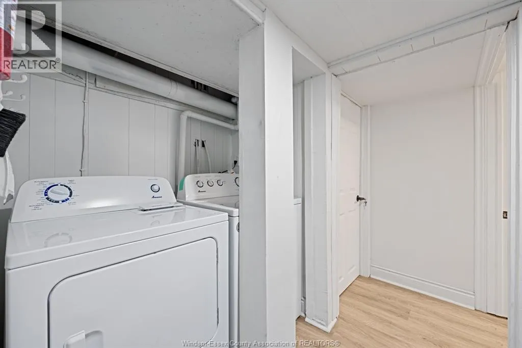 456 Askin AVENUE Unit# Lower Room #1