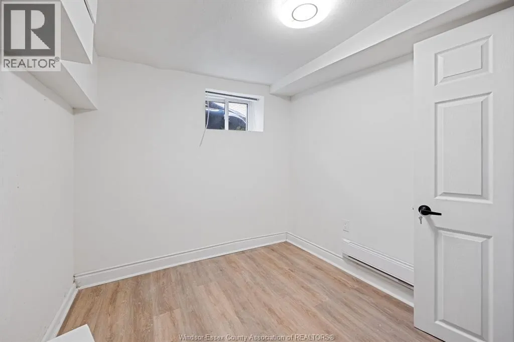 456 Askin AVENUE Unit# Lower Room #1