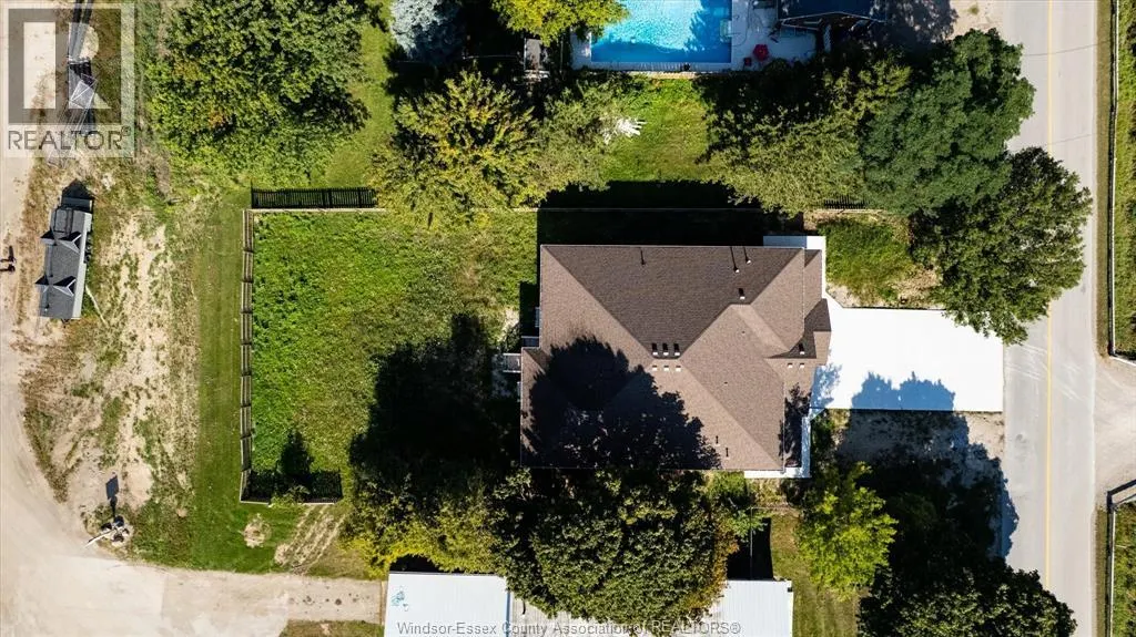 98 ERIE STREET North