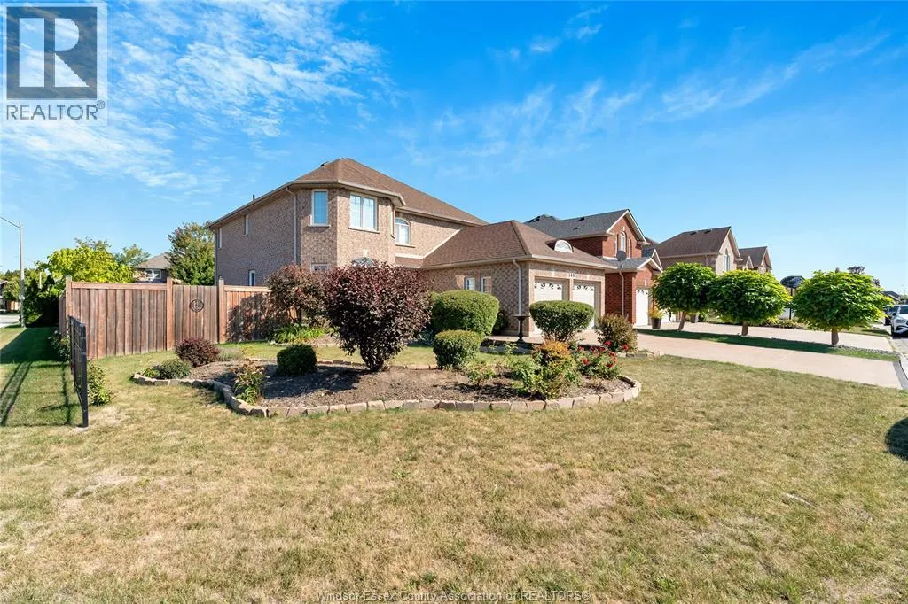 144 SHADY SPRING CRESCENT