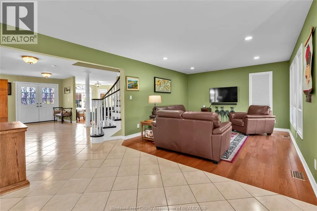 144 SHADY SPRING CRESCENT