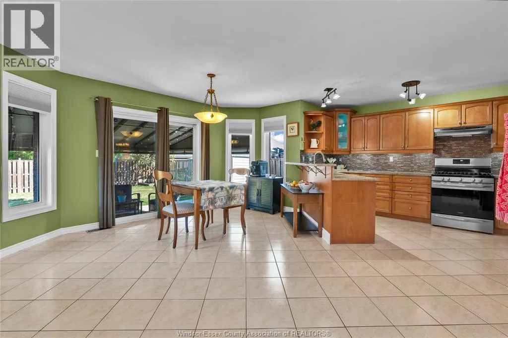 144 SHADY SPRING CRESCENT