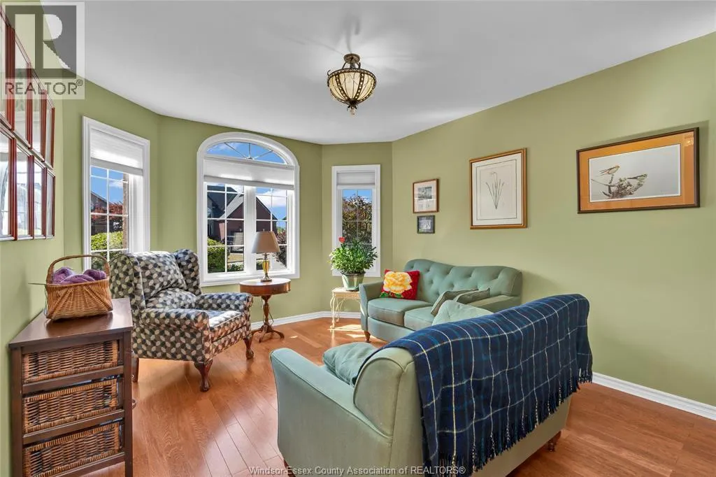 144 SHADY SPRING CRESCENT