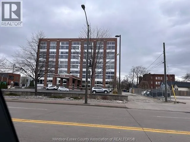 2175 WYANDOTTE STREET East Unit# 410