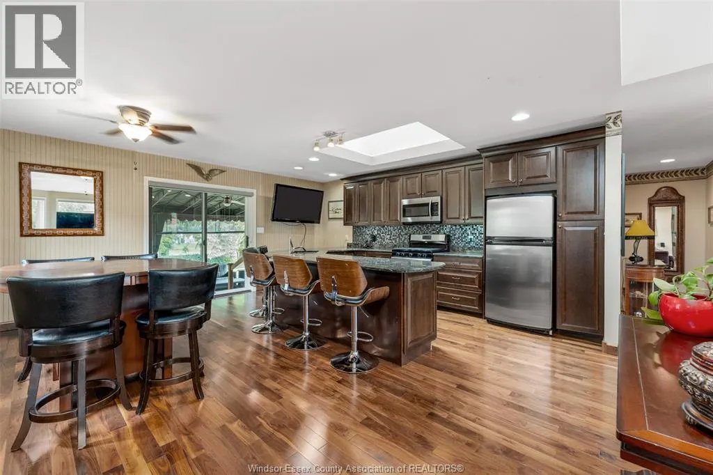 520 LISA CRESCENT
