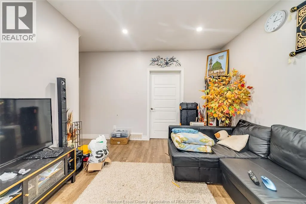 3605 KING STREET Unit# LOWER